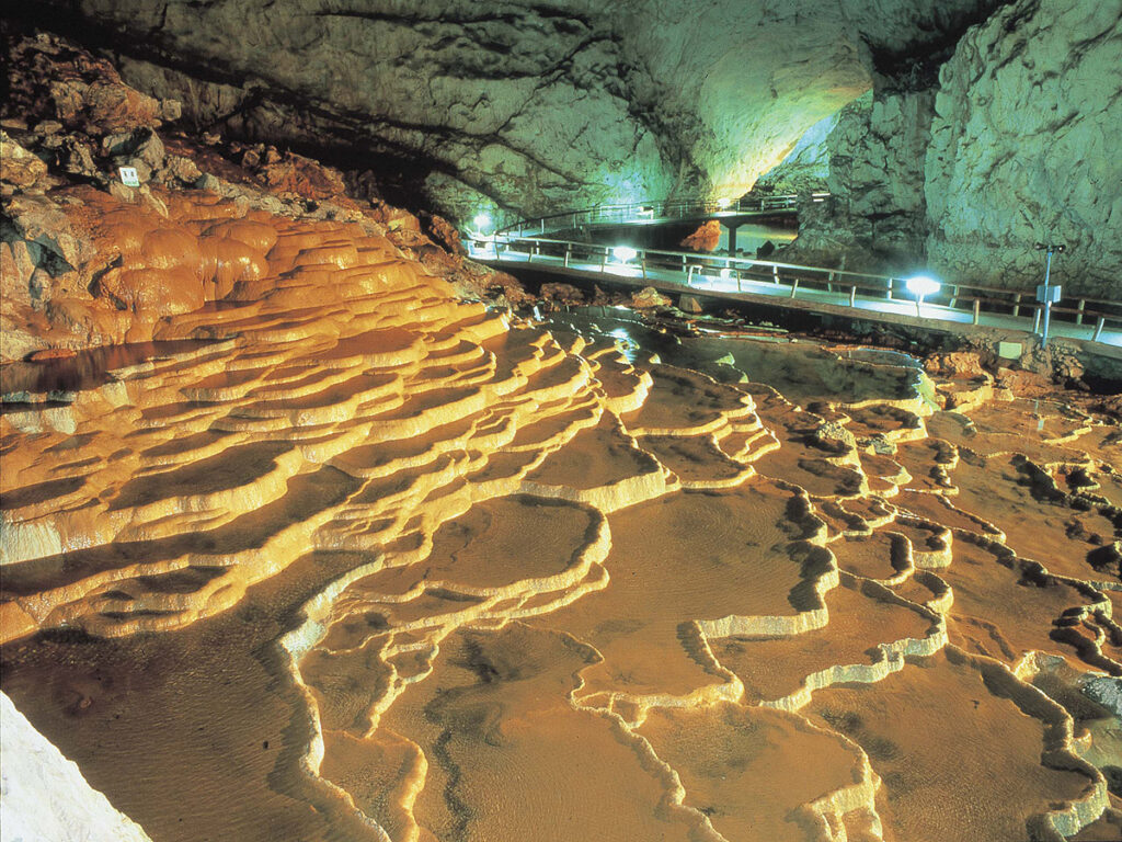 Akiyoshido Cave